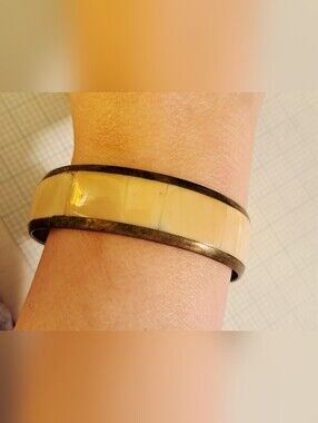 Cream Shell Inlay Bangle Bracelet with Antique Gold Metal Trim Mark 1991